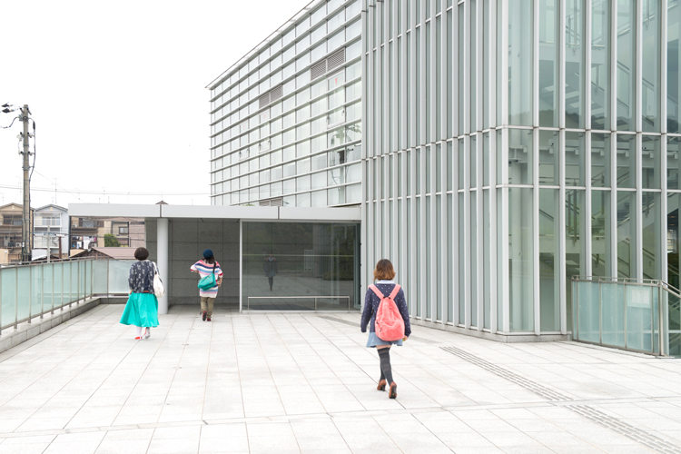 有響館（うきょうかん）／附属図書館