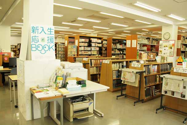 附属図書館へ:1