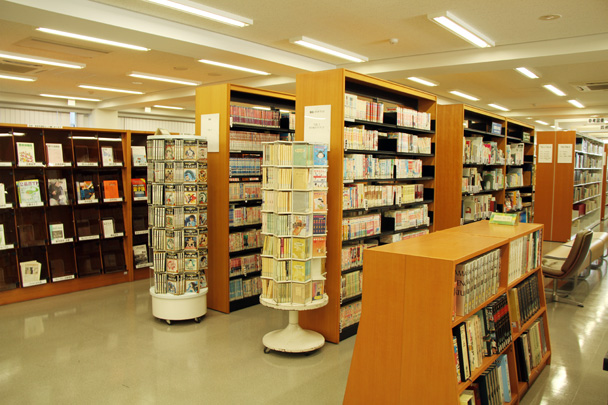附属図書館へ:2