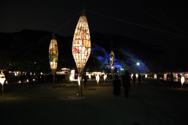 12/8~17「京都・嵐山花灯路2017」に本学学生が参加します。0