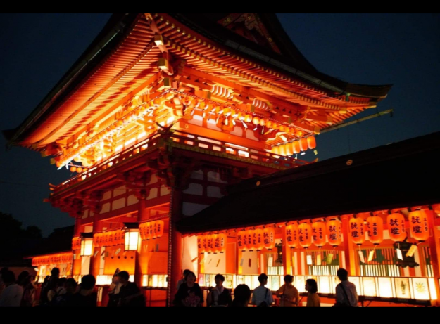 7/23～24 卒業生の大野忠司さんが伏見稲荷大社（京都）で開催される「本宮祭」に行灯画を奉納されます。1