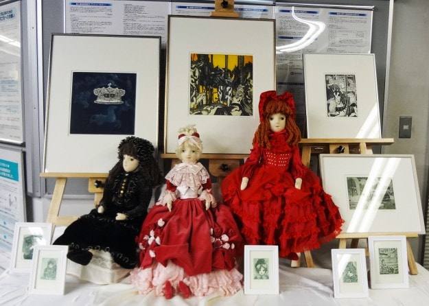 1/13～2/15卒業生釜我千賀子さんの作品が、京都信用金庫円町支店で展示されています。0