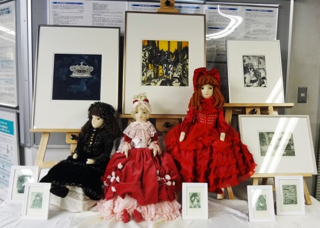 1/13~2/15卒業生釜我千賀子さんの作品が、京都信用金庫円町支店で展示されています。0