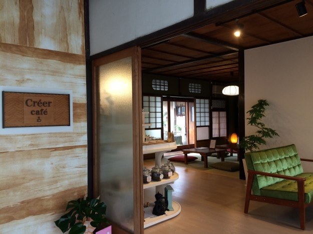 卒業生田仲里絵さんが、カフェとギャラリーの店「クレエカフェ Créer Café」を開店されました。0